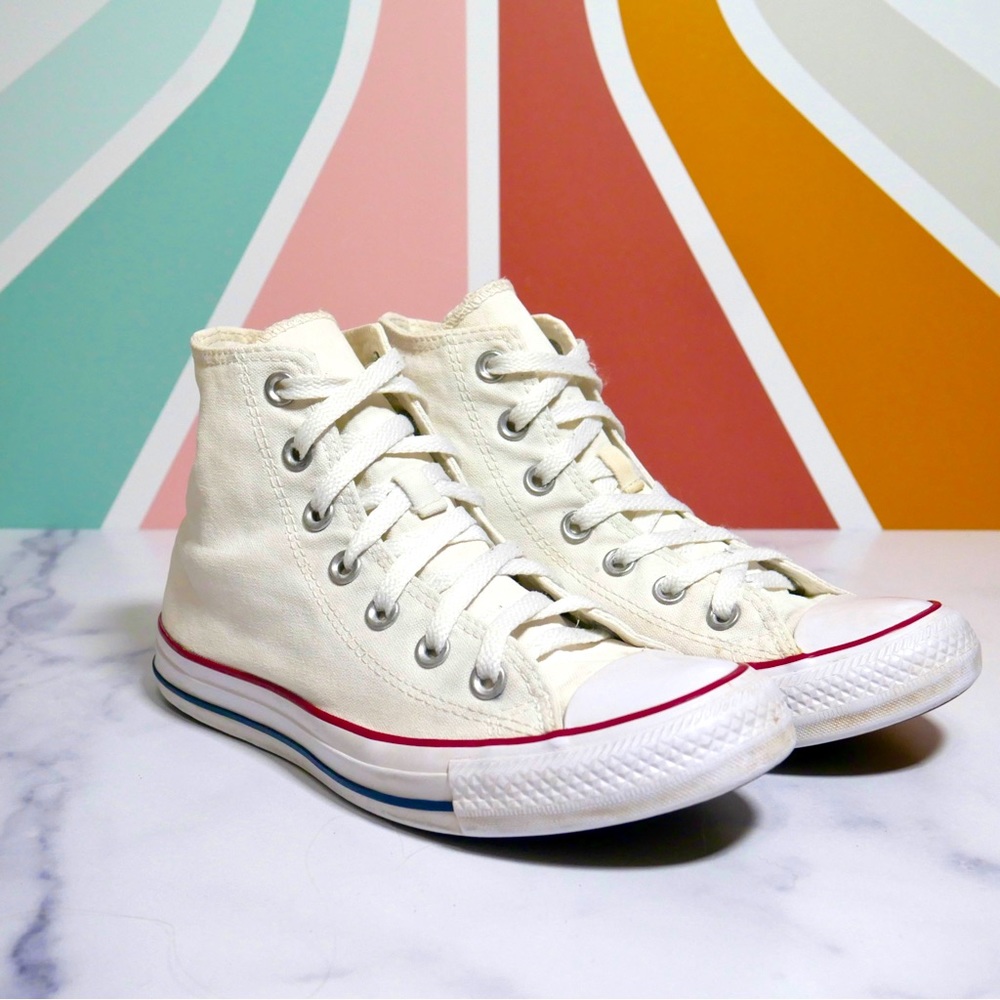 Converse High Top Shoes - White - Women’s Size 7, Men’s Size 5